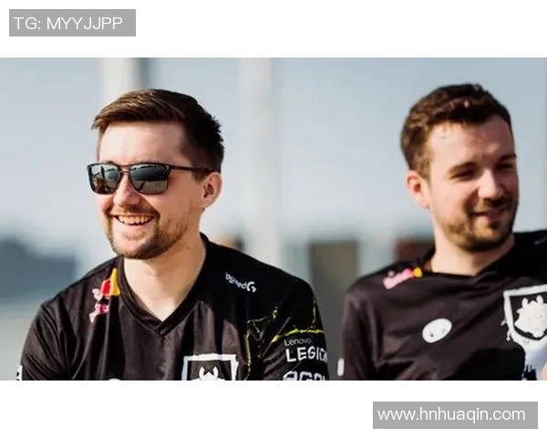 CS冬季大型锦标赛G战队HooXi巧用道具逆转局势